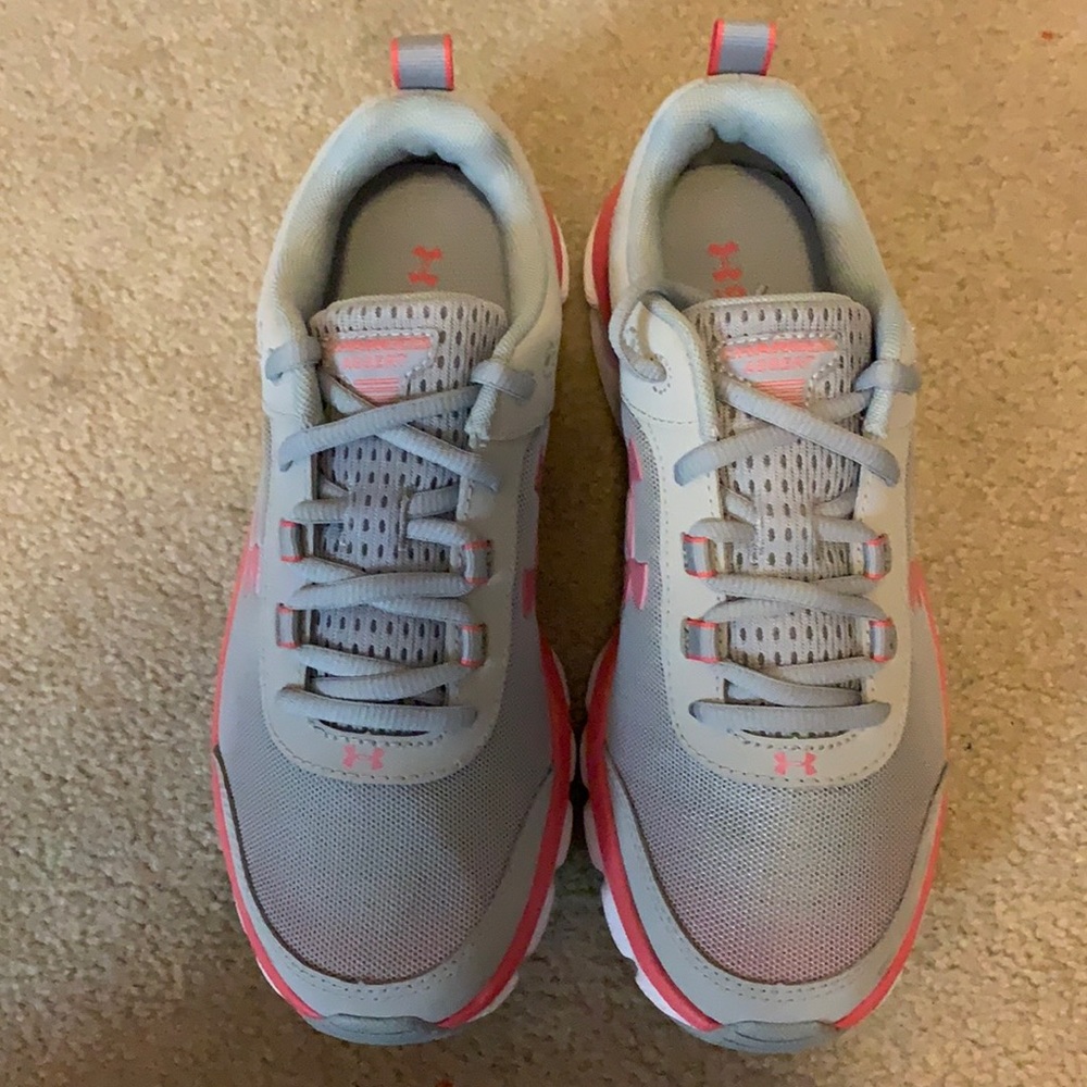 Under Armour Charged Assert Sneakers Brand New
